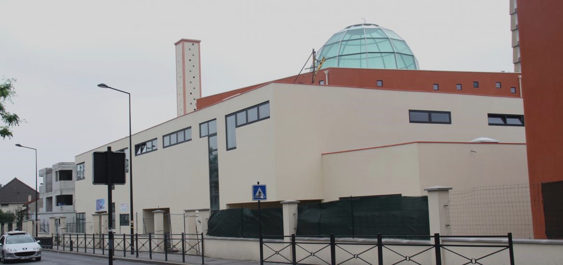 2 Rue De La Fortification 93200 Saint-denis